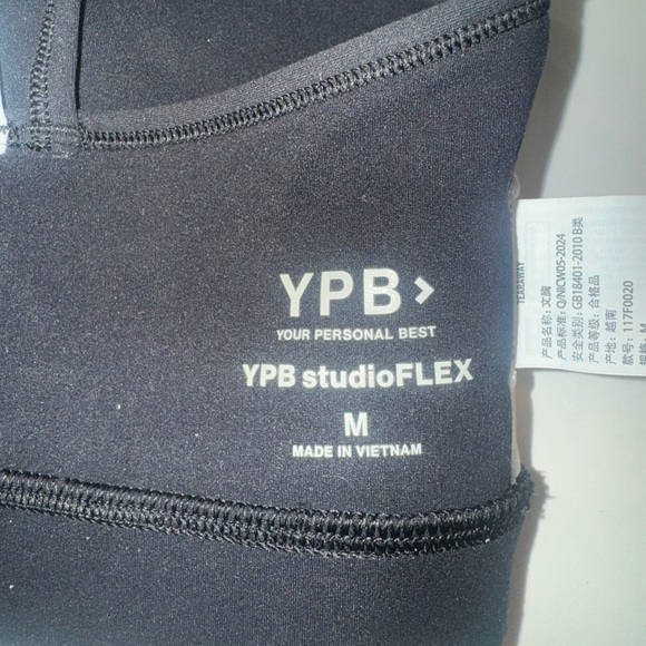 YPB studioFLEX Double-Layered Sports Bra - Size M. New W/O tags. B&W. - Picture 7 of 11